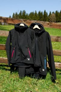 MeTermo dámská Softshell bunda s kapucí, membránou černá MeTermo-Libor Macek
